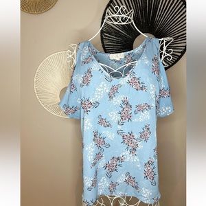 Open shoulder blouse shirt